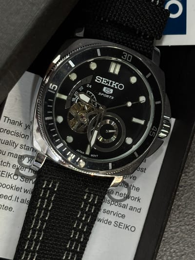 (AAA) copy Seiko 5 Sports automatic watch with a black dial and a black nylon strap_img_4