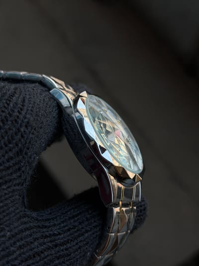 Bindbond daimond glass watch_img_8