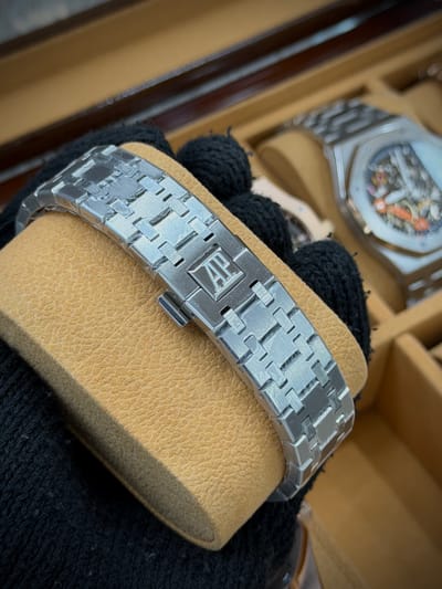 Audemars Piguet Royal Oak flying Tourbillion Red dail (master grade)_img_6